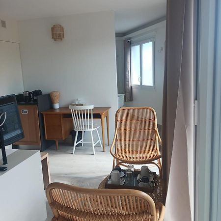 Aracari Hotel Villars-les-Dombes Bagian luar foto